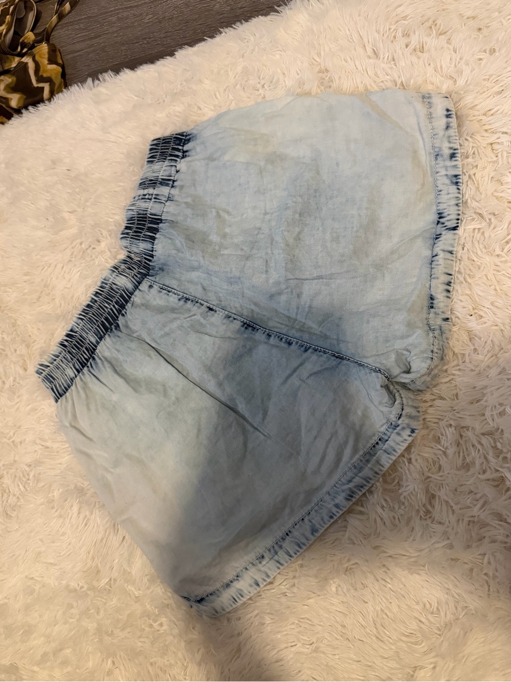 Baby blue Charlotte Russe White Crochet Lace Overlay Denim Shorts - Picture 5 of 6